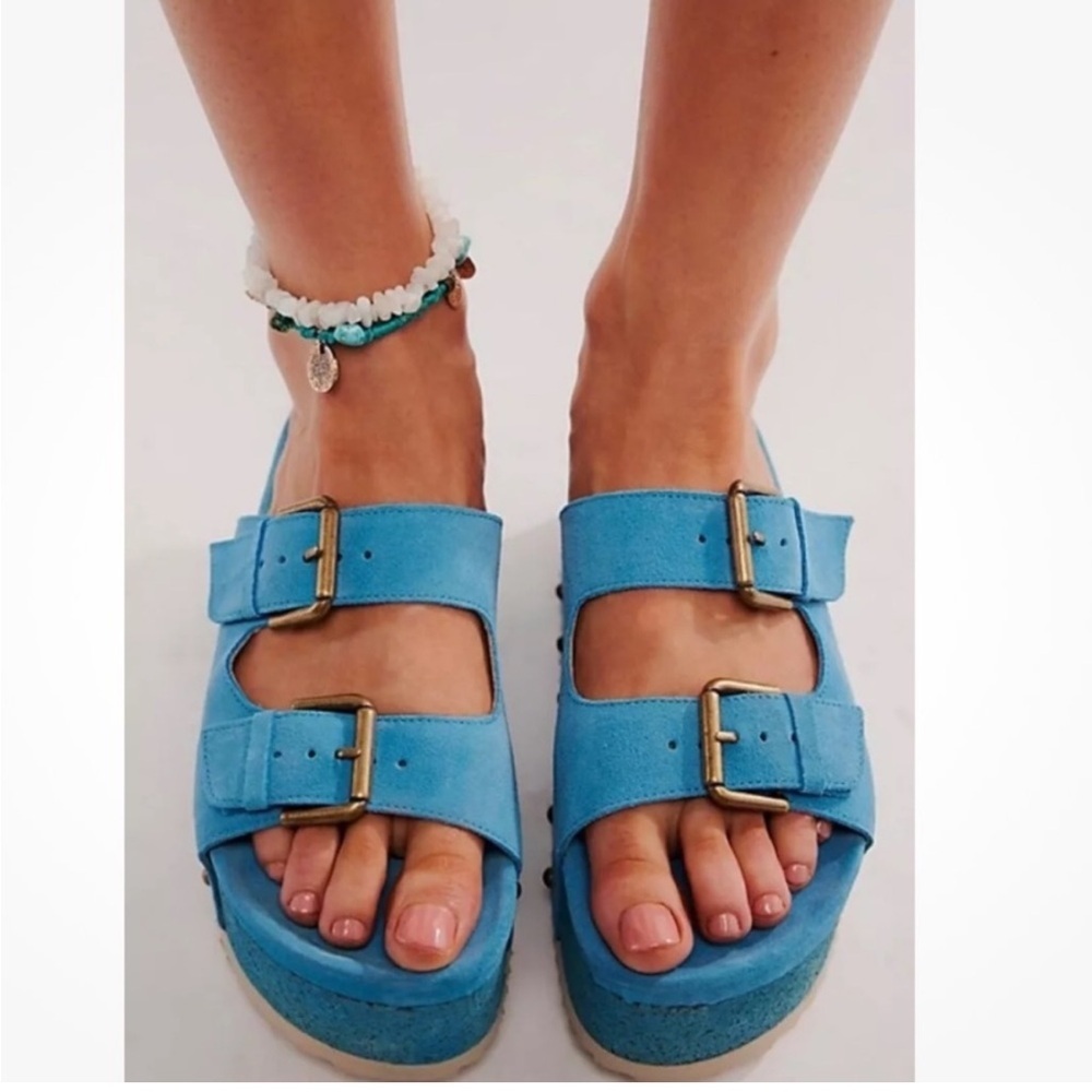 Free People x Intentionally Rule Breaker Suede Sandals  Size 8 NIB
